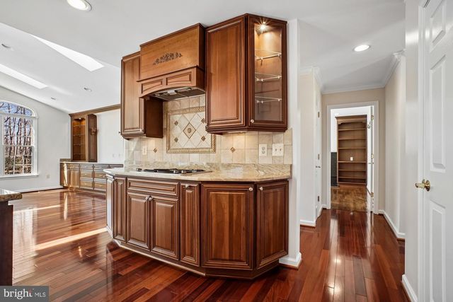 2126 DOCKET LN, Vienna, VA 22181