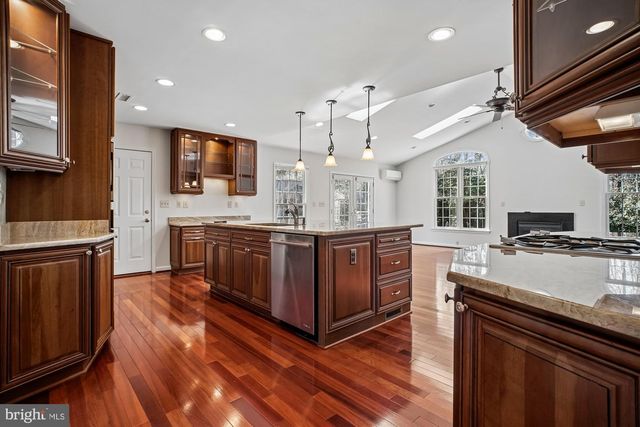 2126 DOCKET LN, Vienna, VA 22181