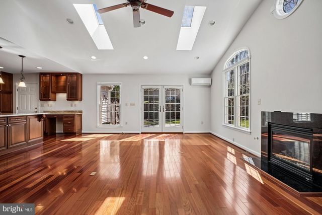 2126 DOCKET LN, Vienna, VA 22181