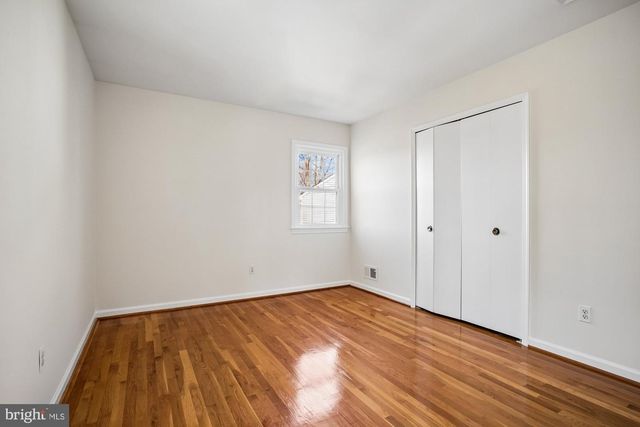 2126 DOCKET LN, Vienna, VA 22181