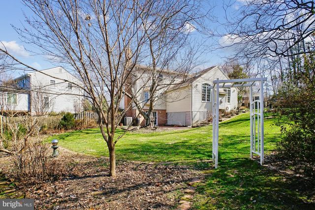 2126 DOCKET LN, Vienna, VA 22181