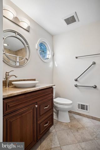 2126 DOCKET LN, Vienna, VA 22181