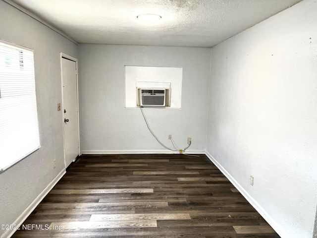 1049 GLENCARIN Street, Jacksonville, FL 32208