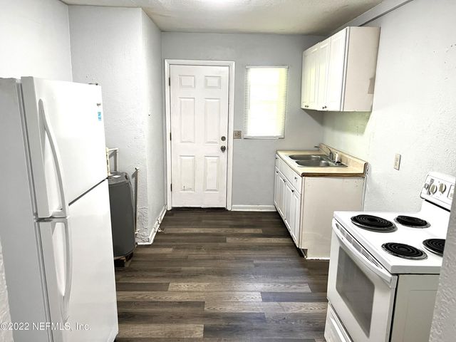 1049 GLENCARIN Street, Jacksonville, FL 32208