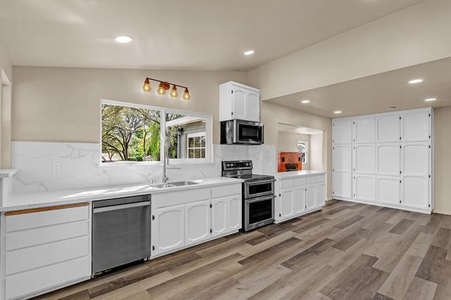11270 Wisteria Way, Auburn, CA 95603