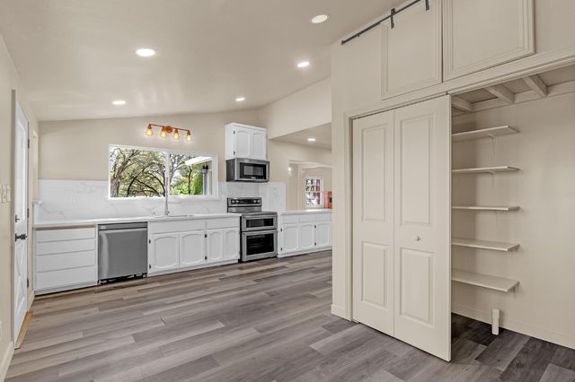 11270 Wisteria Way, Auburn, CA 95603