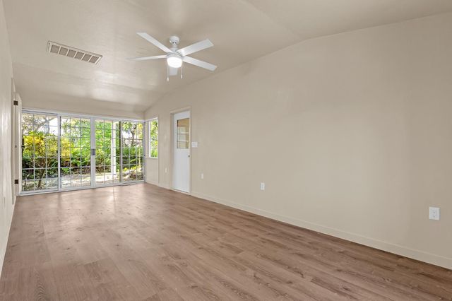 11270 Wisteria Way, Auburn, CA 95603
