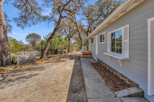 11270 Wisteria Way, Auburn, CA 95603
