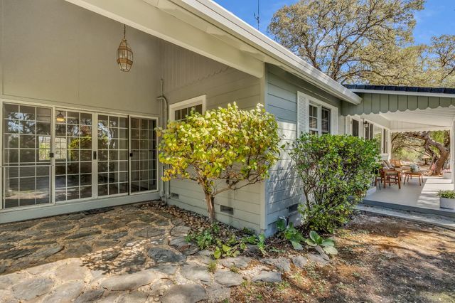 11270 Wisteria Way, Auburn, CA 95603