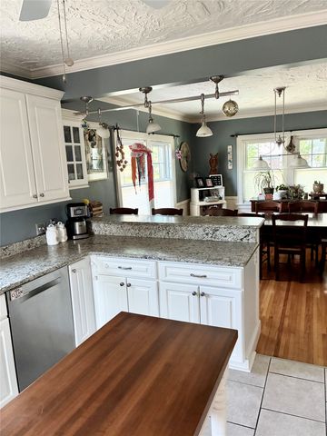 510 SEMINOLE Drive, Erie, PA 16505