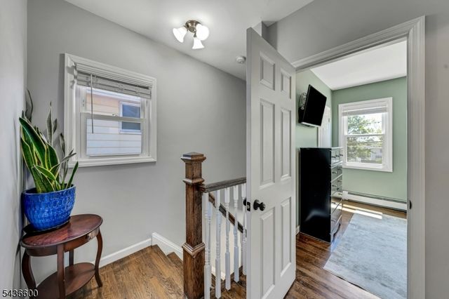 633 Lake Ave, Lyndhurst Twp., NJ 07071
