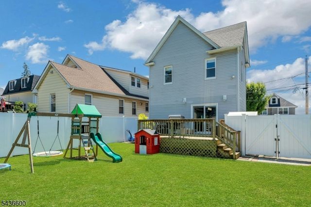 633 Lake Ave, Lyndhurst Twp., NJ 07071