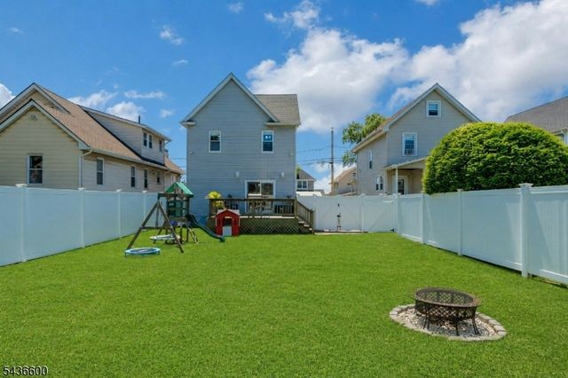 633 Lake Ave, Lyndhurst Twp., NJ 07071