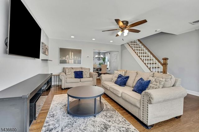 633 Lake Ave, Lyndhurst Twp., NJ 07071