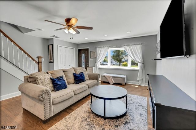 633 Lake Ave, Lyndhurst Twp., NJ 07071