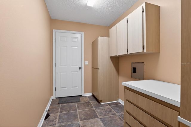 728 RIVERA ROAD, Lady Lake, FL 32159