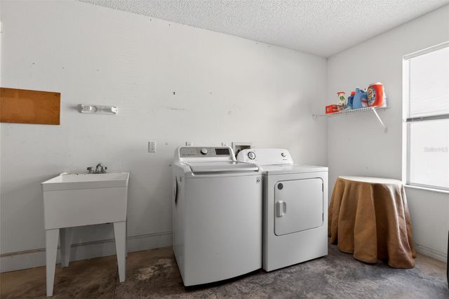 728 RIVERA ROAD, Lady Lake, FL 32159