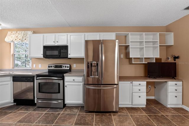 728 RIVERA ROAD, Lady Lake, FL 32159