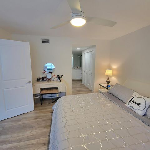 11296 Green Lake Drive 104, Boynton Beach, FL 33437