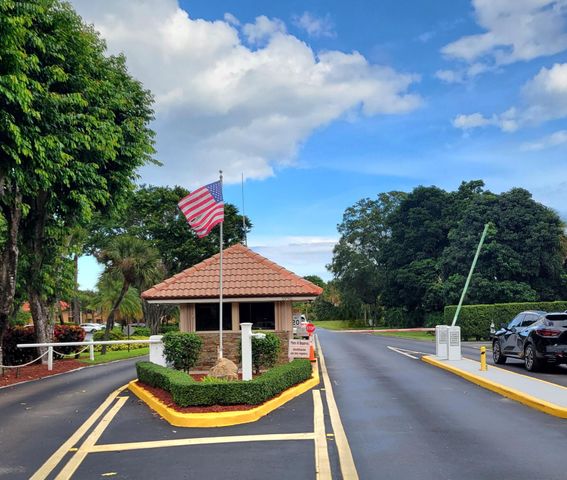 11296 Green Lake Drive 104, Boynton Beach, FL 33437