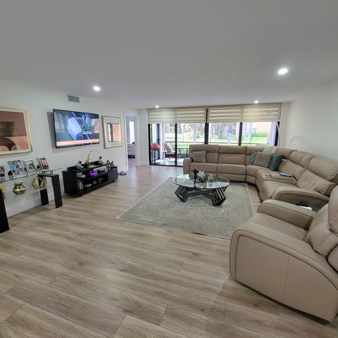 11296 Green Lake Drive 104, Boynton Beach, FL 33437