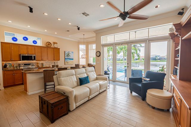 11421 SW Kingslake Circle, Port St. Lucie, Port St Lucie, FL 34987