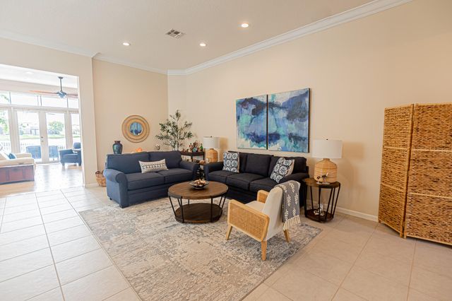 11421 SW Kingslake Circle, Port St. Lucie, Port St Lucie, FL 34987