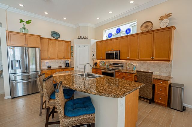 11421 SW Kingslake Circle, Port St. Lucie, Port St Lucie, FL 34987