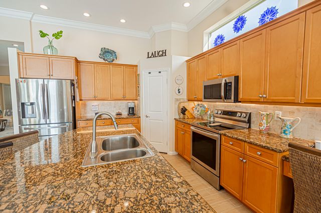 11421 SW Kingslake Circle, Port St. Lucie, Port St Lucie, FL 34987