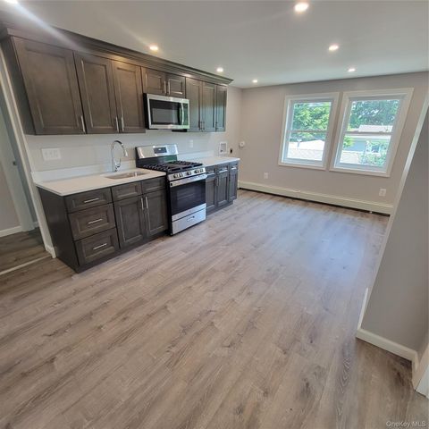 23 Tuthill Street 2nd Floor, Huntington, NY 11743
