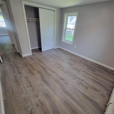 23 Tuthill Street 2nd Floor, Huntington, NY 11743