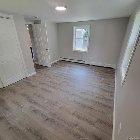 23 Tuthill Street 2nd Floor, Huntington, NY 11743