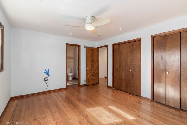 455 E Granville Avenue, Roselle, IL 60172