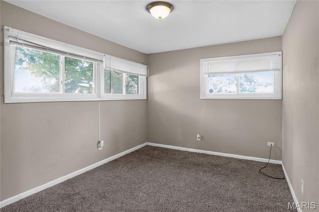 8313 Pepperidge Drive, Berkeley, MO 63134