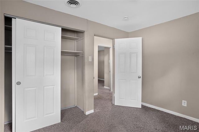 8313 Pepperidge Drive, Berkeley, MO 63134