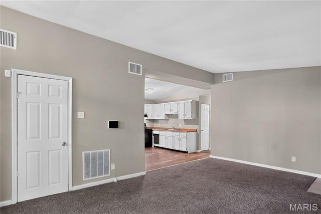 8313 Pepperidge Drive, Berkeley, MO 63134