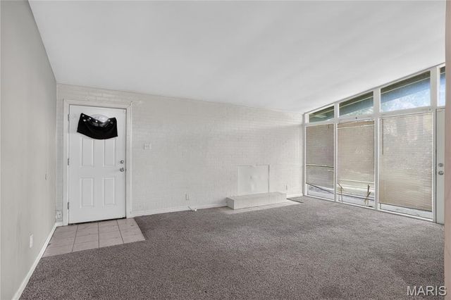 8313 Pepperidge Drive, Berkeley, MO 63134