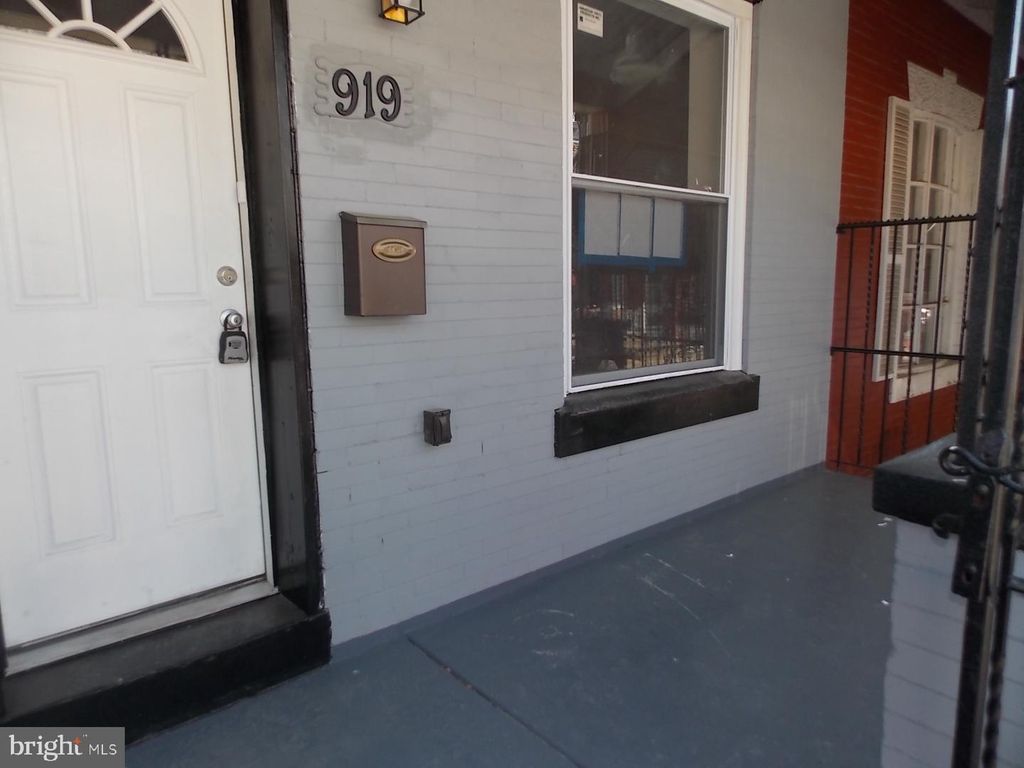 919-00 N ST BERNARD ST, Philadelphia, PA 19131