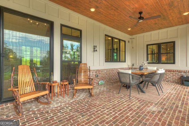 624 High Summit Drive, Talking Rock, GA 30175