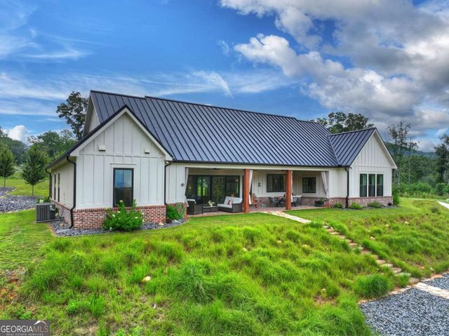 624 High Summit Drive, Talking Rock, GA 30175