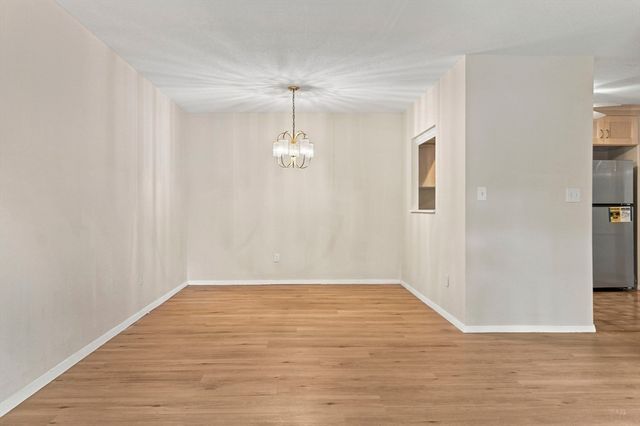 147 Sylvan St 12A, Danvers, MA 01923
