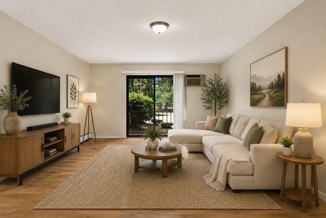 147 Sylvan St 12A, Danvers, MA 01923
