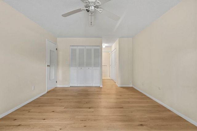 147 Sylvan St 12A, Danvers, MA 01923