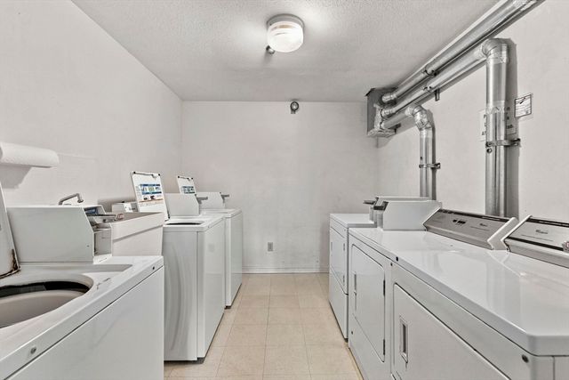 147 Sylvan St 12A, Danvers, MA 01923