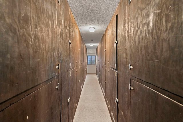 147 Sylvan St 12A, Danvers, MA 01923