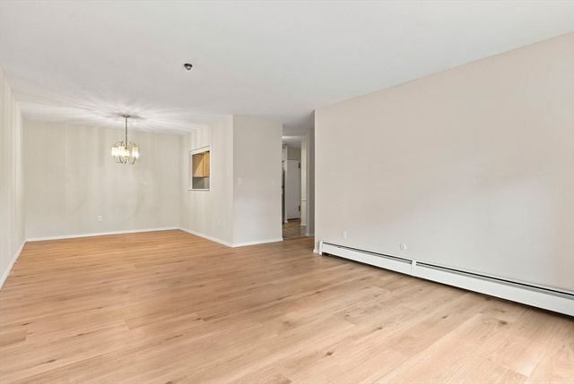147 Sylvan St 12A, Danvers, MA 01923