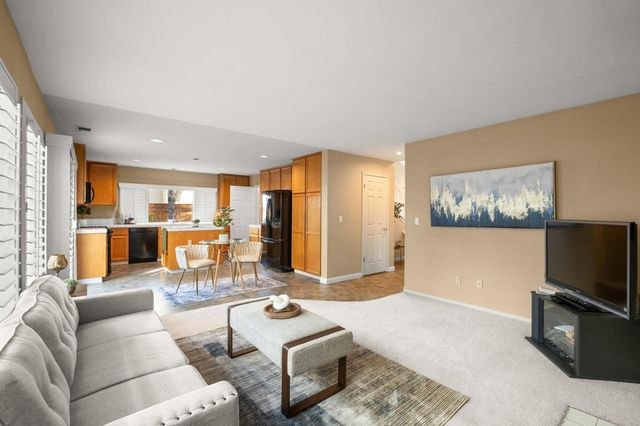 1383 1383 Chaplin Ct, Tracy, CA 95376