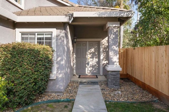 1383 1383 Chaplin Ct, Tracy, CA 95376