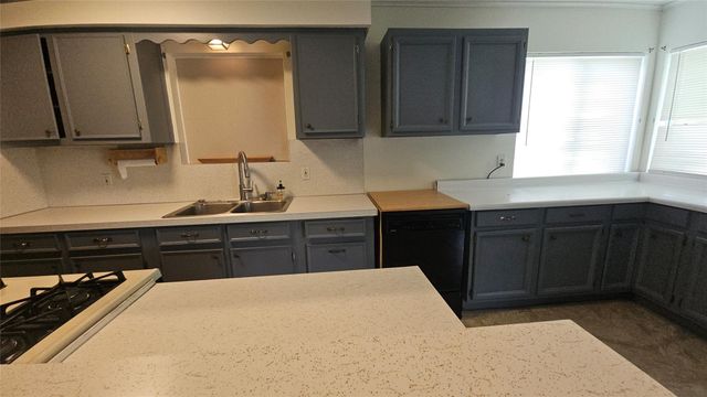 3931 Allen Road, Pearland, TX 77584