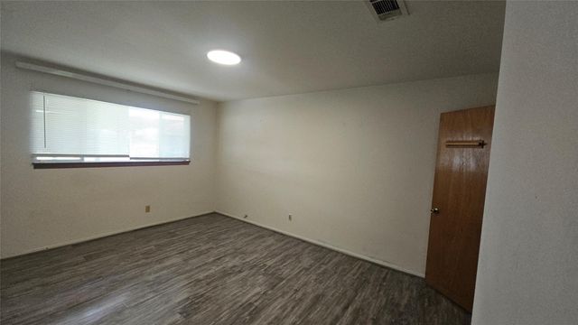 3931 Allen Road, Pearland, TX 77584